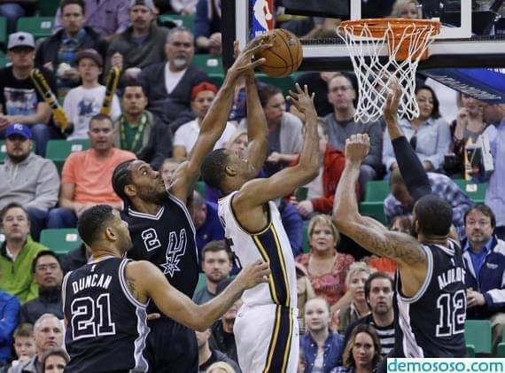 四(si)柱液壓機(ji)的常見問(wen)題有哪些(xie)?