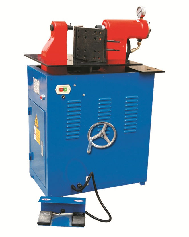 電(dian)動液(ye)壓制(zhi)動蹄(ti)片投(tou)鉚機(ji)