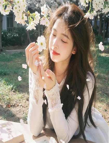 菠萝蜜在线观看视频观看-美女被挠脚心视频